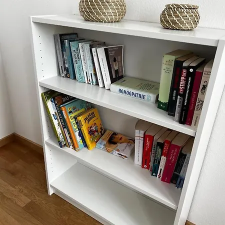 Kaza Guesthouse, Centrally Located 2 & 3 Bedroom In Apartmán Augsburg