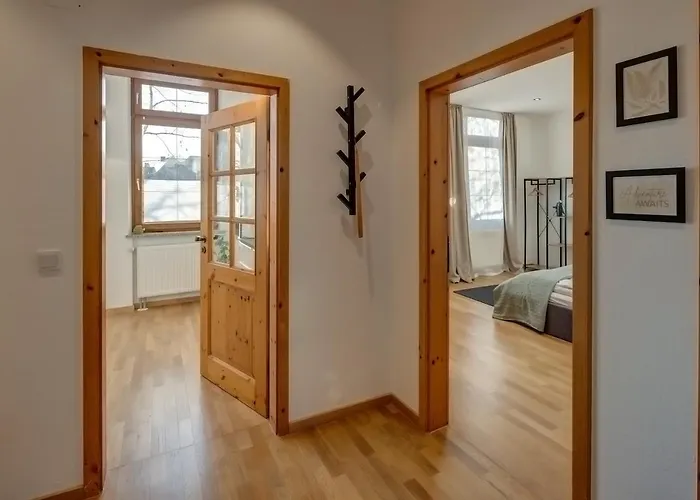 Kaza Guesthouse, Centrally Located 2 & 3 Bedroom In * Augsburg