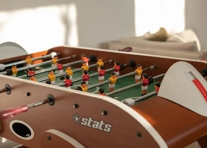 Kaza Guesthouse, Centrally Located 2 & 3 Bedroom In *