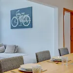 Kaza Guesthouse, Centrally Located 2 & 3 Bedroom In 公寓 奥格斯堡