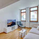 Kaza Guesthouse, Centrally Located 2 & 3 Bedroom In 公寓 奥格斯堡