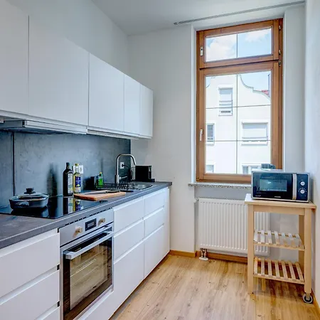 Kaza Guesthouse, Centrally Located 2 & 3 Bedroom In * Augsburg